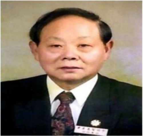 �й���ҽ��ϯר�ҡ����Ƴ���