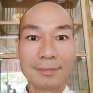 中国风水师——容启清