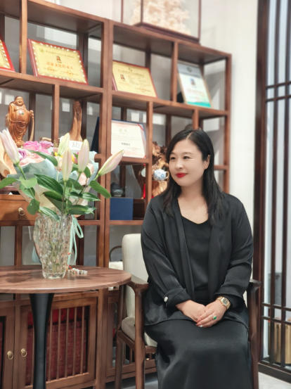 马丽娜：以福慧 为心  传文化 之光