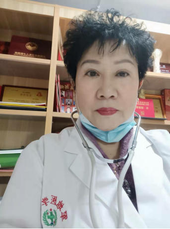 庆祝新中国 成立 76周年 中华 名医——赵秀花