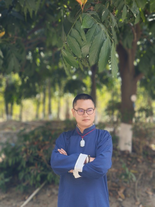 弘扬易学文化，传承中华智慧 ——走近易学大师毕海军