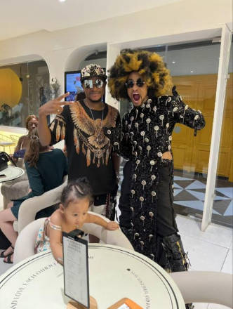 尼日利亚博士留学生马诺  (OKEK）