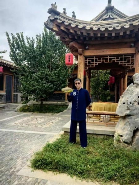 《丹桂飘香  浓情重阳》 ——重点推荐艺术家陈兆威